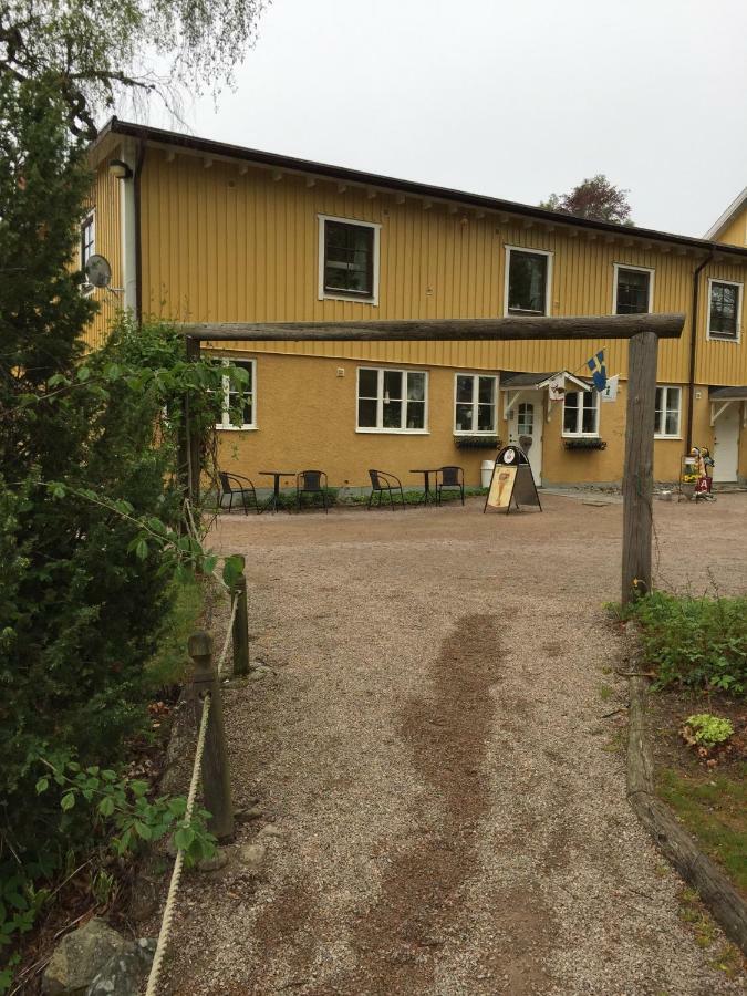 Vaenhems Cafe & Vandrarhem Korsberga Buitenkant foto